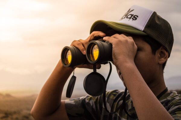 Binoculars Symbolism: Decoding the Fascinating World